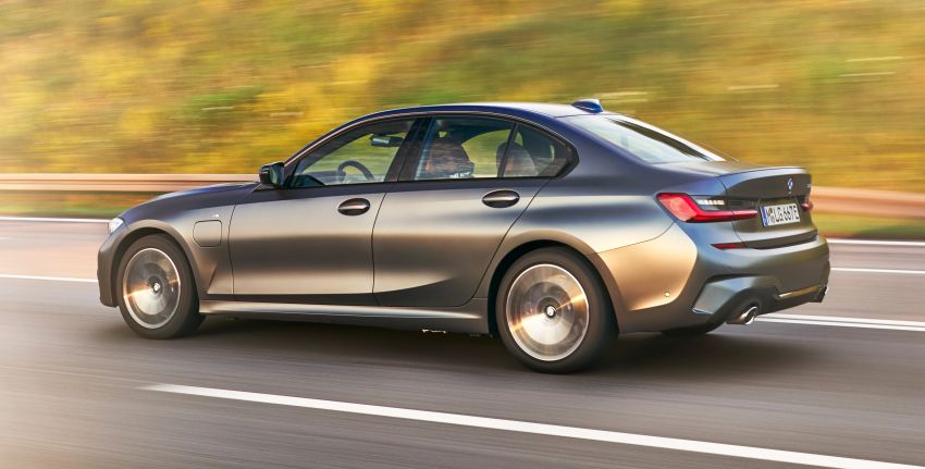 G20 BMW 330e M Sport plug-in hybrid now in Malaysia – 292 PS and 420 Nm; 56 km electric range, RM264,613 1196742