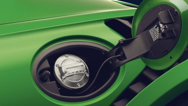 Porsche researching synthetic fuels for internal combustion vehicles; first usage in motorsport fleet
