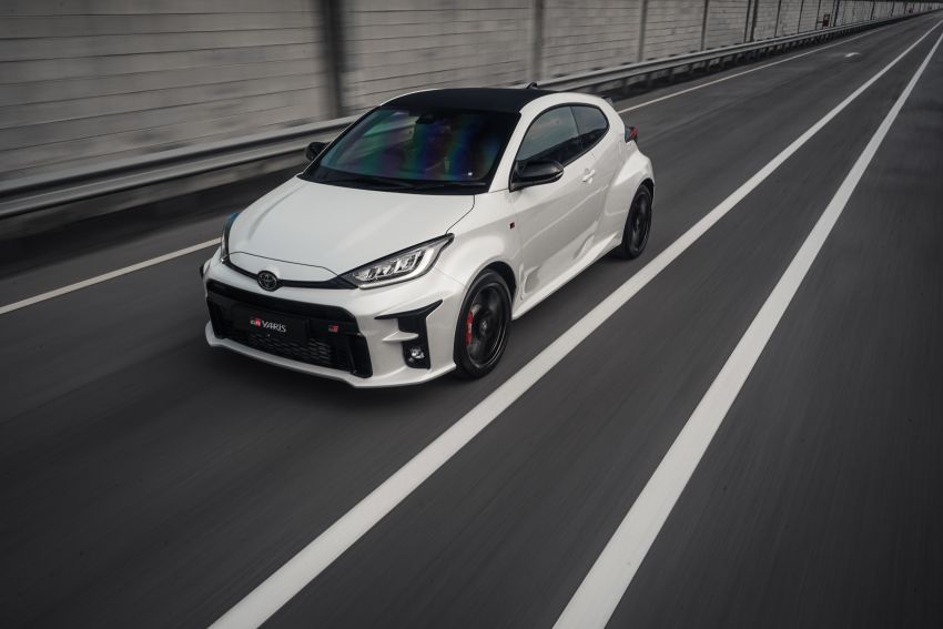Toyota GR Yaris kini di M’sia, RM299k untuk jentera rali jalan raya sentuhan Tommi Makinen, hanya 200 unit! 1225371