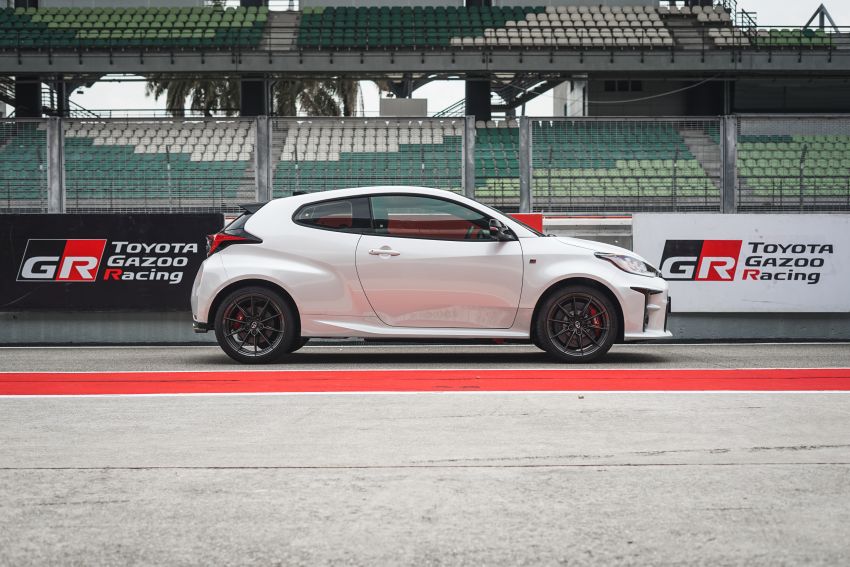 Toyota GR Yaris kini di M’sia, RM299k untuk jentera rali jalan raya sentuhan Tommi Makinen, hanya 200 unit! 1225412