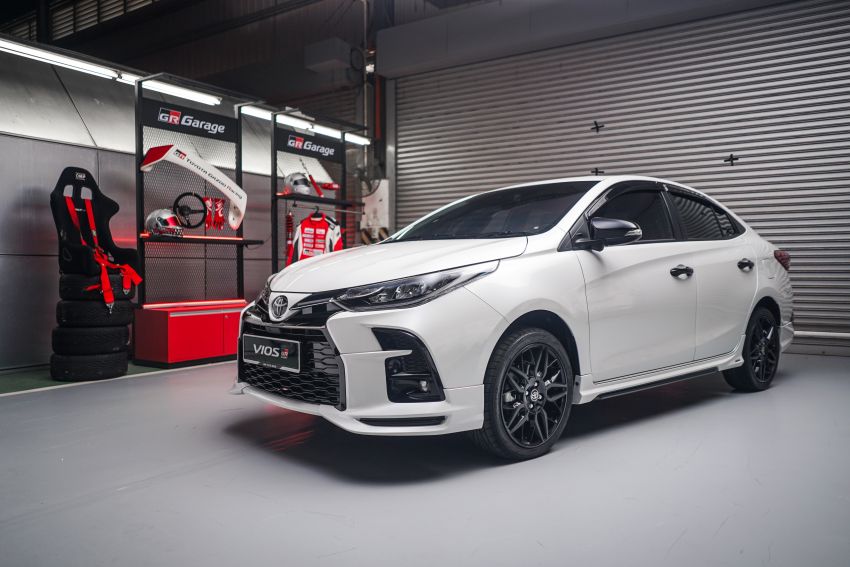 Toyota Vios GR Sport diperkenalkan di M’sia —  CVT ’10-kelajuan’, suspensi sport, rim 17-inci, RM95,284 1225359