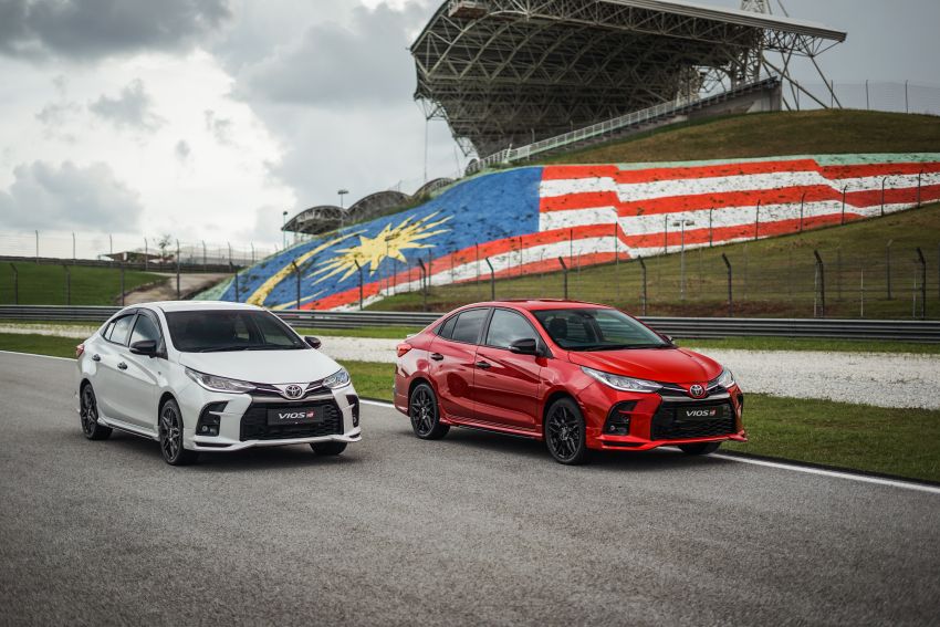 Toyota Vios GR Sport diperkenalkan di M’sia —  CVT ’10-kelajuan’, suspensi sport, rim 17-inci, RM95,284 1225394