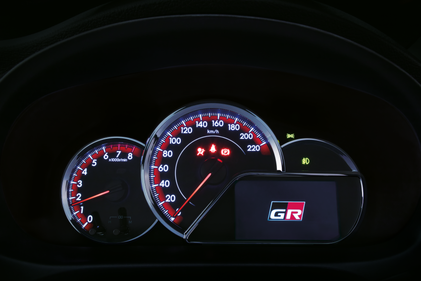 Toyota Vios GR Sport diperkenalkan di M’sia —  CVT ’10-kelajuan’, suspensi sport, rim 17-inci, RM95,284 1225410