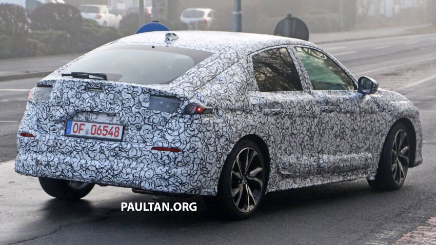 SPIED: 2022 Honda Civic Hatchback caught testing 1232082