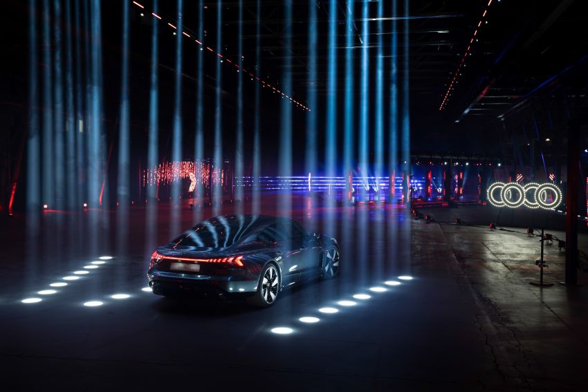 2021 Audi e-tron GT quattro, RS e-tron GT debut – two motors, up to 646 PS, 0-100 in 3.3 secs; 487 km range 1246475