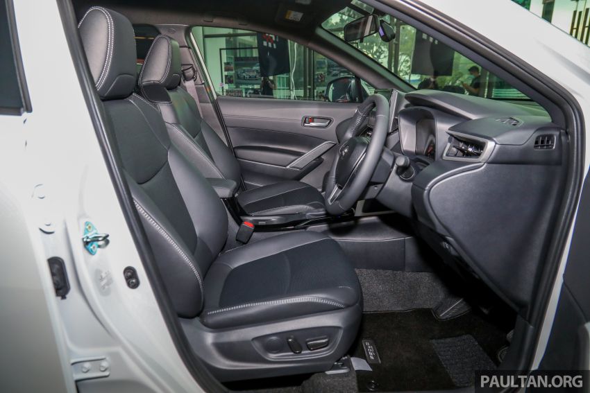 Toyota Corolla Cross rasmi dilancarkan di M’sia — dua varian, 1.8L dengan 139 PS/172 Nm, CVT, dari RM124k 1268427