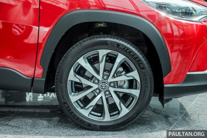 Toyota Corolla Cross rasmi dilancarkan di M’sia — dua varian, 1.8L dengan 139 PS/172 Nm, CVT, dari RM124k 1268469