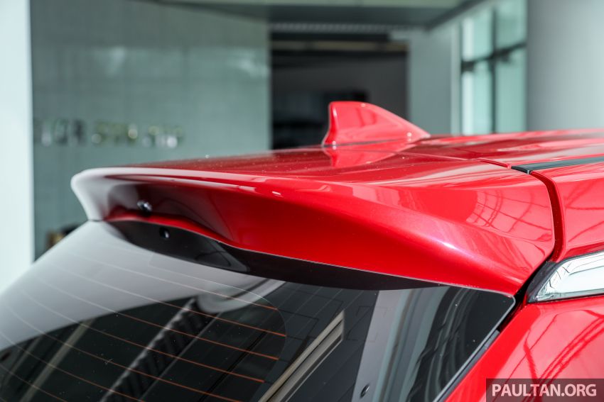 Toyota Corolla Cross rasmi dilancarkan di M’sia — dua varian, 1.8L dengan 139 PS/172 Nm, CVT, dari RM124k 1268504