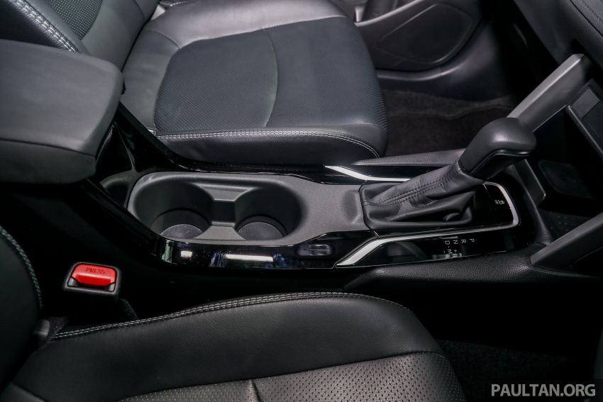 Toyota Corolla Cross rasmi dilancarkan di M’sia — dua varian, 1.8L dengan 139 PS/172 Nm, CVT, dari RM124k 1268669