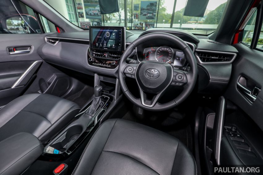 Toyota Corolla Cross rasmi dilancarkan di M’sia — dua varian, 1.8L dengan 139 PS/172 Nm, CVT, dari RM124k 1268683
