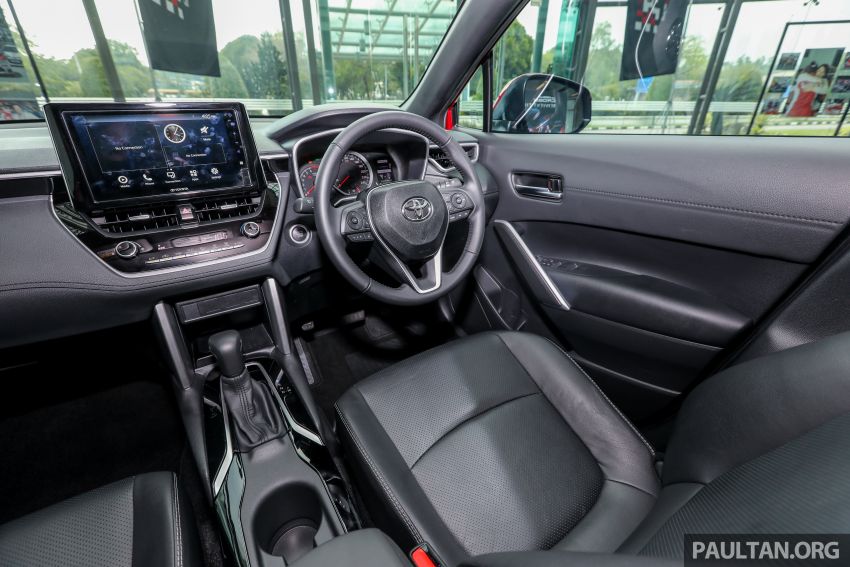 Toyota Corolla Cross rasmi dilancarkan di M’sia — dua varian, 1.8L dengan 139 PS/172 Nm, CVT, dari RM124k 1268686