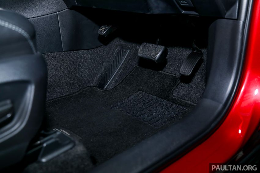 Toyota Corolla Cross rasmi dilancarkan di M’sia — dua varian, 1.8L dengan 139 PS/172 Nm, CVT, dari RM124k 1268697