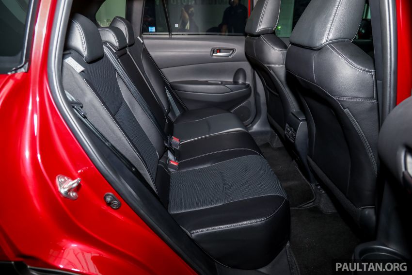 Toyota Corolla Cross rasmi dilancarkan di M’sia — dua varian, 1.8L dengan 139 PS/172 Nm, CVT, dari RM124k 1268703