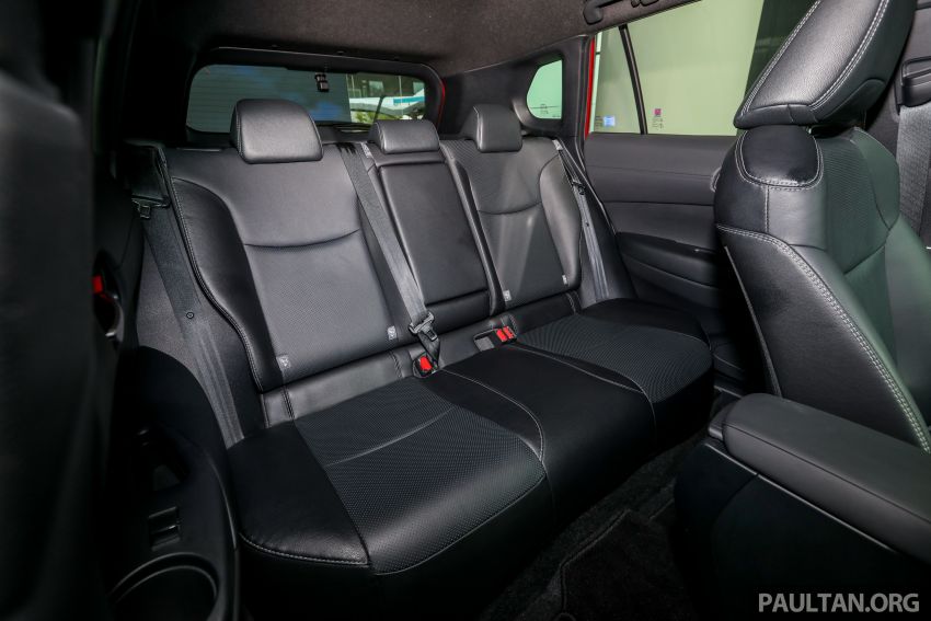 Toyota Corolla Cross rasmi dilancarkan di M’sia — dua varian, 1.8L dengan 139 PS/172 Nm, CVT, dari RM124k 1268708