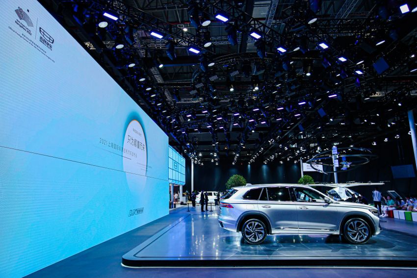 2021 Geely Xingyue L flagship SUV debuts in China – 2.0T, Level 2 autonomy with 5G-enabled self-parking! 1283852
