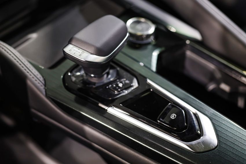 2021 Geely Xingyue L flagship SUV debuts in China – 2.0T, Level 2 autonomy with 5G-enabled self-parking! 1283850