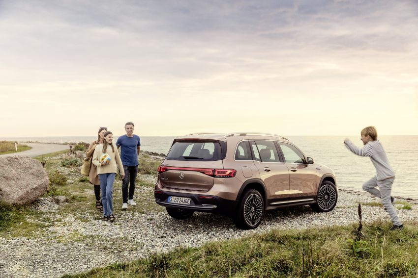 Mercedes EQB debuts  – 288 hp, 419 km range; 100 kW DC charging from 10% to 80% in just over 30 minutes 1283235