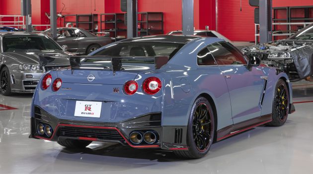 2022 Nissan GT-R Nismo – new Stealth Gray colour, SE with CF hood and high-precision engine components