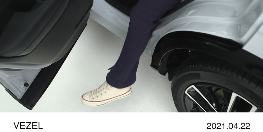 2022 Honda HR-V launched in Japan – 131 PS/253 Nm e:HEV, 118 PS/142 Nm 1.5L NA i-VTEC, from RM87k 1286127