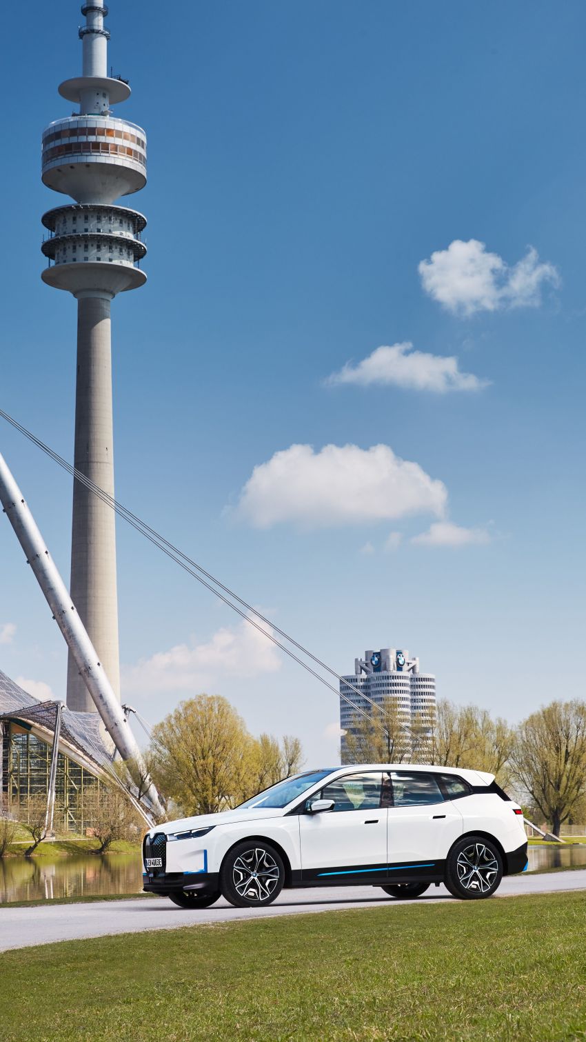 BMW iX fully detailed – power, range bumped slightly to up to 523 PS, 630 km; new M60 with over 600 PS 1301734