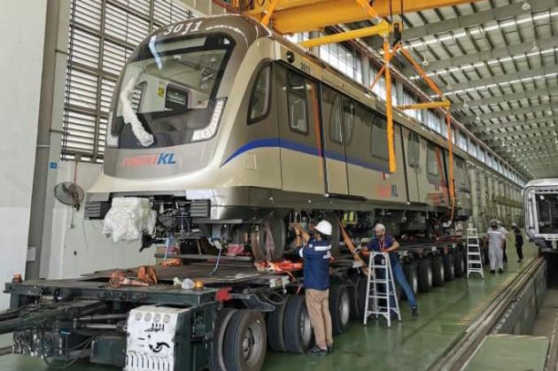 Rapid KL takes delivery of first train set for LRT3 line – 22 three-car units to service 37-km route in 2024