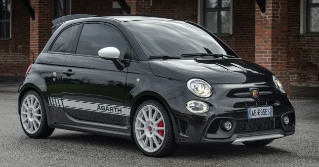 Abarth 695 Esseesse debuts – lighter with bespoke styling; 180 PS 1.4L turbo engine; limited to 1,390 units