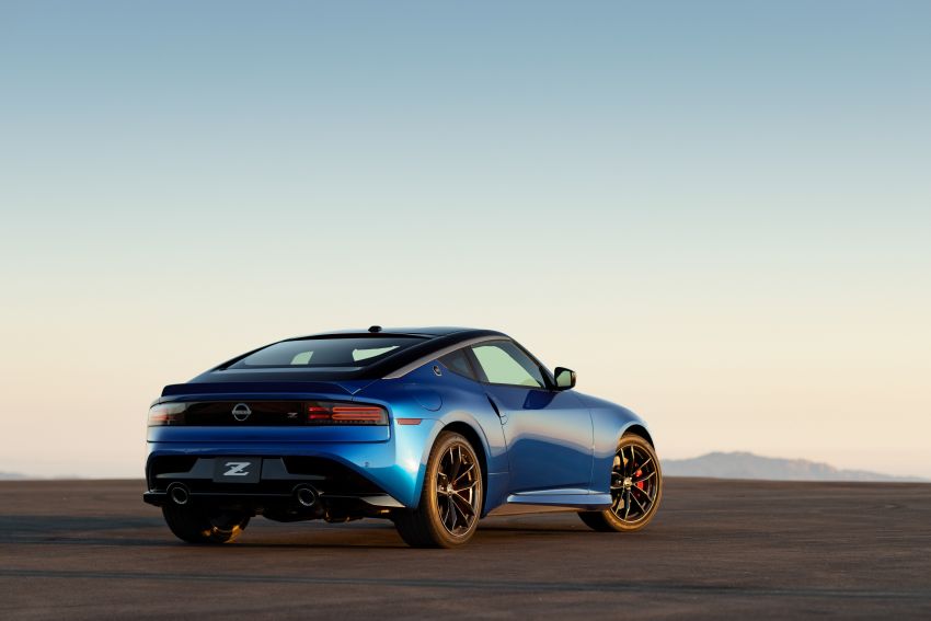 2023 Nissan Z officially debuts – retro looks; 3.0L twin-turbo V6 with 405 PS and 475 Nm; manual and auto 1331913