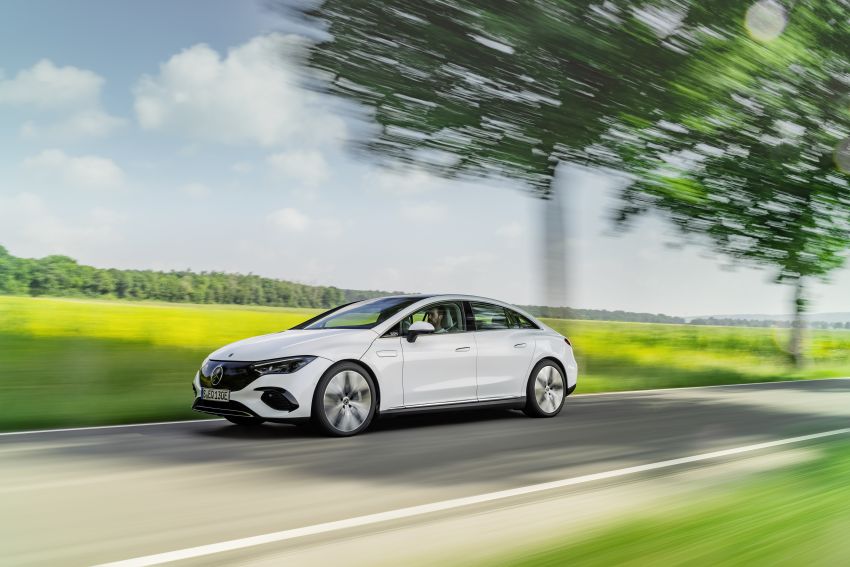 Mercedes-Benz EQE revealed – electric E-Class equivalent is a smaller EQS with 292 PS, 660 km range 1341397