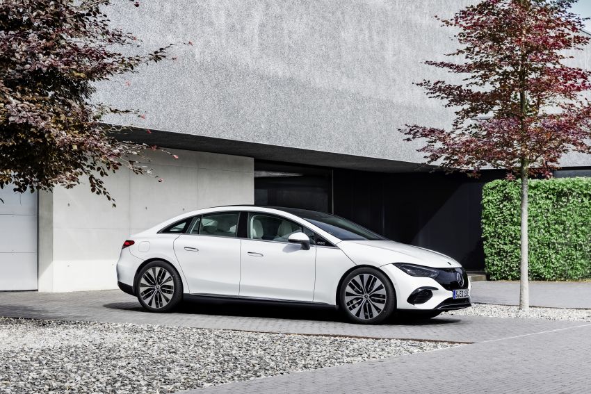 Mercedes-Benz EQE revealed – electric E-Class equivalent is a smaller EQS with 292 PS, 660 km range 1341414