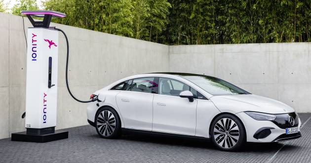 Mercedes-Benz EQE in Malaysia – Taycan-sized EV a good replacement for E350e, take on BMW iX?