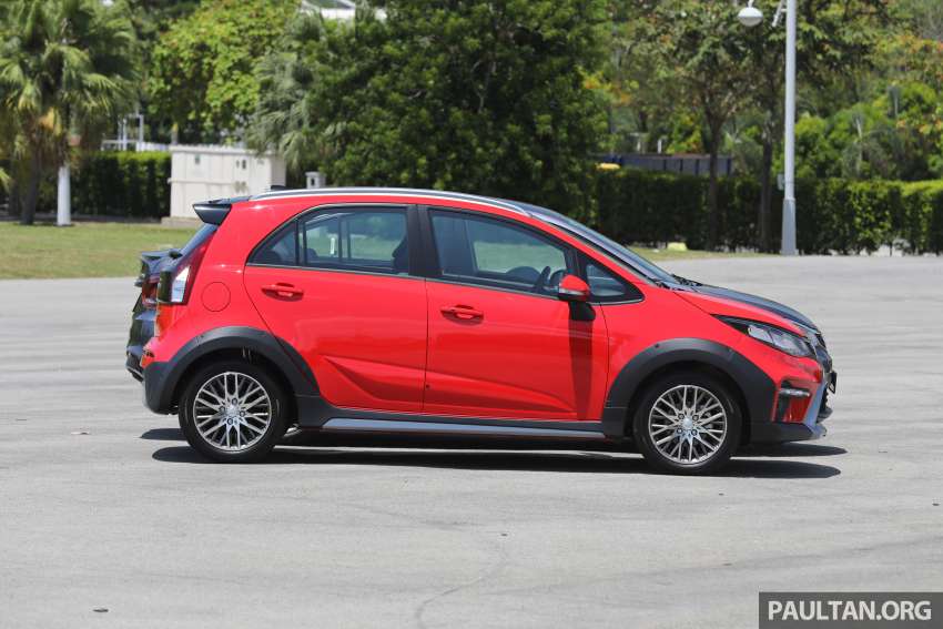 2022 Proton Iriz vs Persona facelifts – new Malaysian hatchback and sedan get compared side by side 1363936