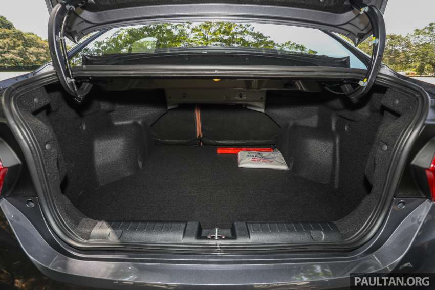 2022 Proton Iriz vs Persona facelifts – new Malaysian hatchback and sedan get compared side by side 1363977