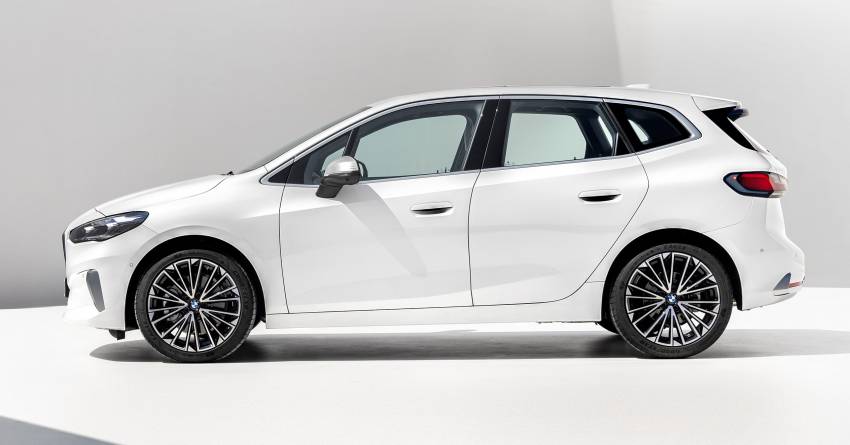 U06 BMW 2 Series Active Tourer debuts – all-new styling; petrol, diesel engines first; PHEVs next year 1356164
