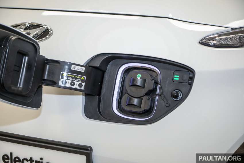 Hyundai Kona Electric dilancarkan di Malaysia — tiga varian, jarak 305 km dan 484 km, dari RM150k-RM200k 1380683