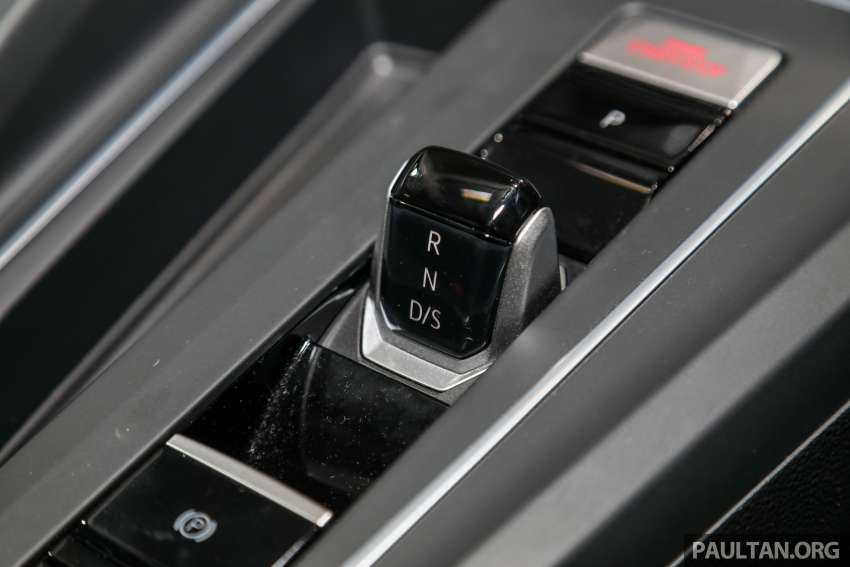 2022 Volkswagen Golf GTI and R-Line Mk8 in Malaysia 1396542