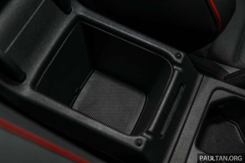 2022 Volkswagen Golf GTI and R-Line Mk8 in Malaysia 1396545