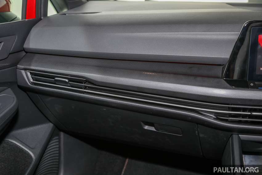 2022 Volkswagen Golf GTI and R-Line Mk8 in Malaysia 1396547