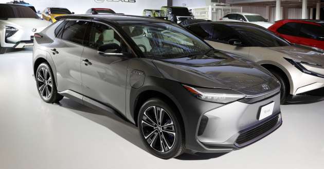Toyota reveals four new bZ concepts – EV compact, mid-size and large SUVs, four-door sedan previewed