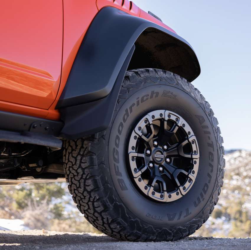 2022 Ford Bronco Raptor debuts with a 3.0 litre twin-turbo EcoBoost V6 and off-road-focused upgrades 1408865