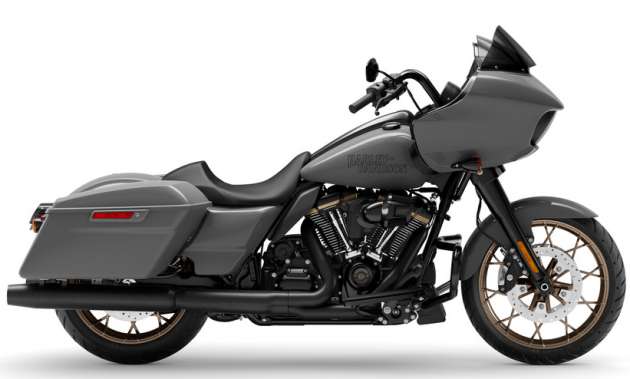 2022 Harley-Davidson Road Glide ST and Street Glide ST tourers – with Milwaukee-Eight 117, 105 hp, 168 Nm