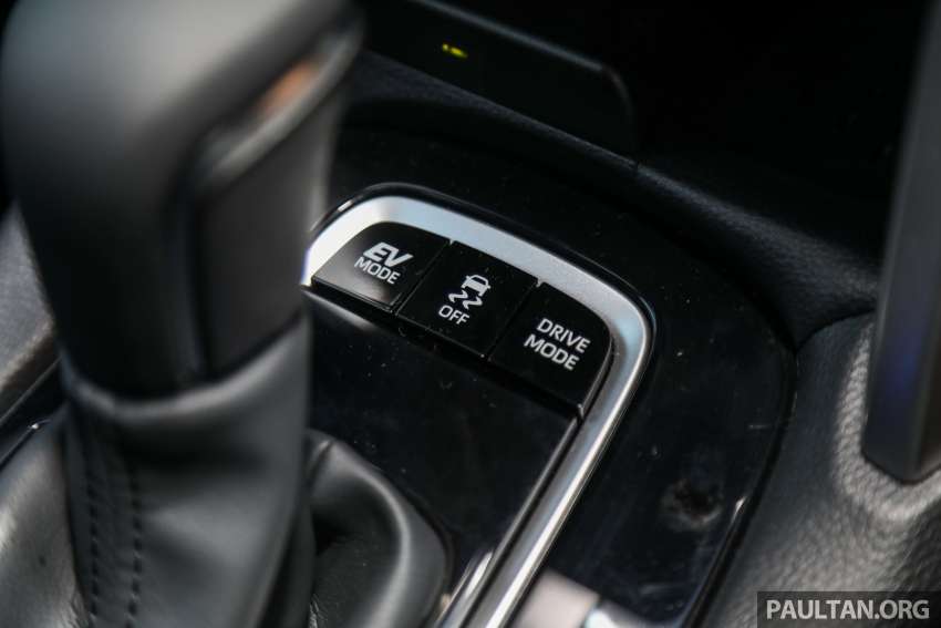 Toyota Corolla Cross 1.8 Hybrid CKD dilancar di M’sia bersama varian 1.8G, 1.8V CKD, dari RM123k-RM137k 1405716