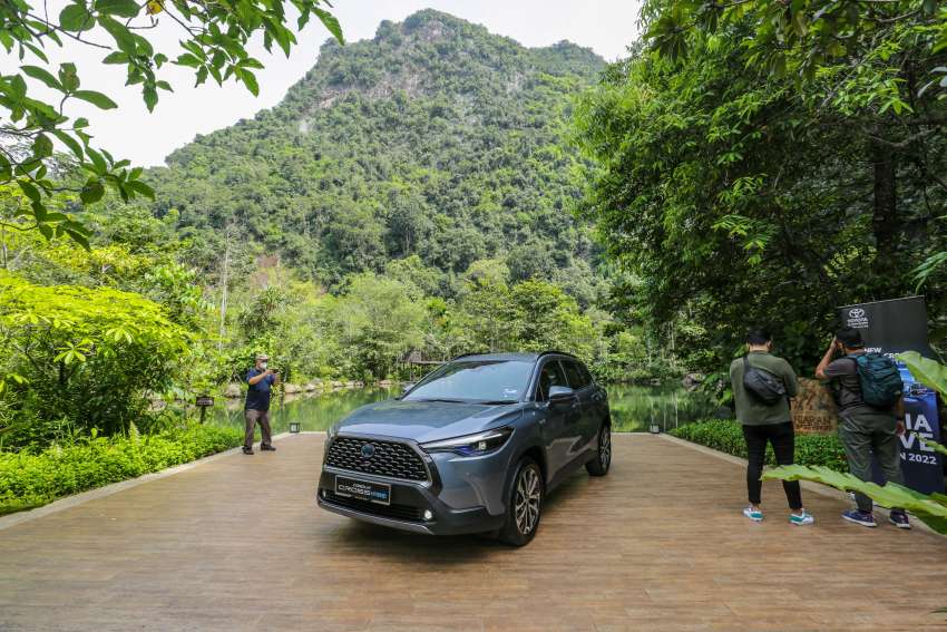 Toyota Corolla Cross 1.8 Hybrid CKD dilancar di M’sia bersama varian 1.8G, 1.8V CKD, dari RM123k-RM137k 1405890