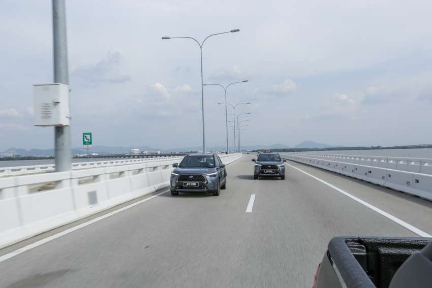 Toyota Corolla Cross 1.8 Hybrid CKD dilancar di M’sia bersama varian 1.8G, 1.8V CKD, dari RM123k-RM137k 1405918