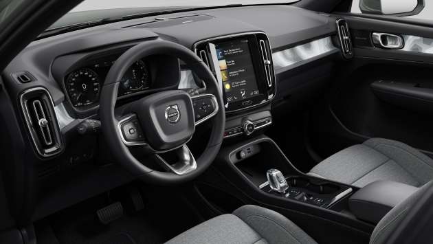 Volvo XC40 facelift now in Europe: design tweaks from C40, Android-based OS, new 231 PS Recharge P6 EV