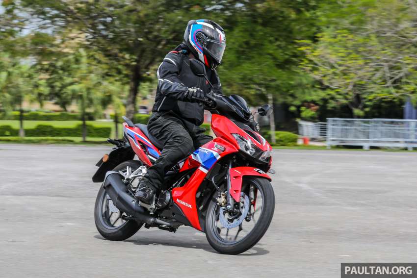 2022 Honda RS-X vs Yamaha Y16ZR Malaysian review 1429626