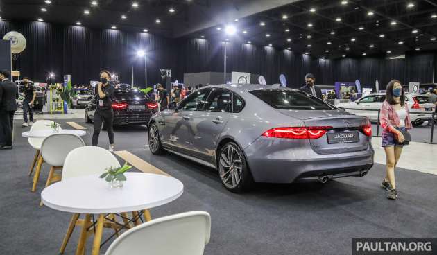 PACE 2022: Check out the Jaguar Land Rover booth – XE, XF and Evoque; plus a peek at the Defender 90