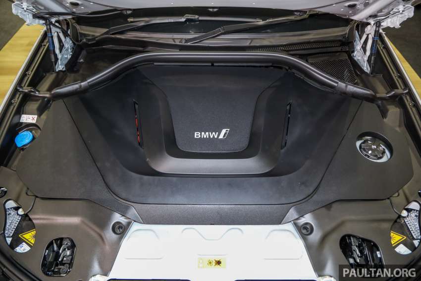 PACE 2022: Electric vehicles galore – 6 models on show from Hyundai, Mercedes-Benz, BMW, MINI, Volvo 1432983