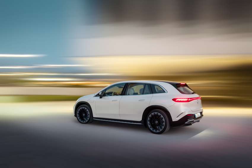 Mercedes-Benz EQS SUV debuts – 3-row EV with up to 660 km range, 544 PS, 858 Nm; MBUX Hyperscreen 1445627