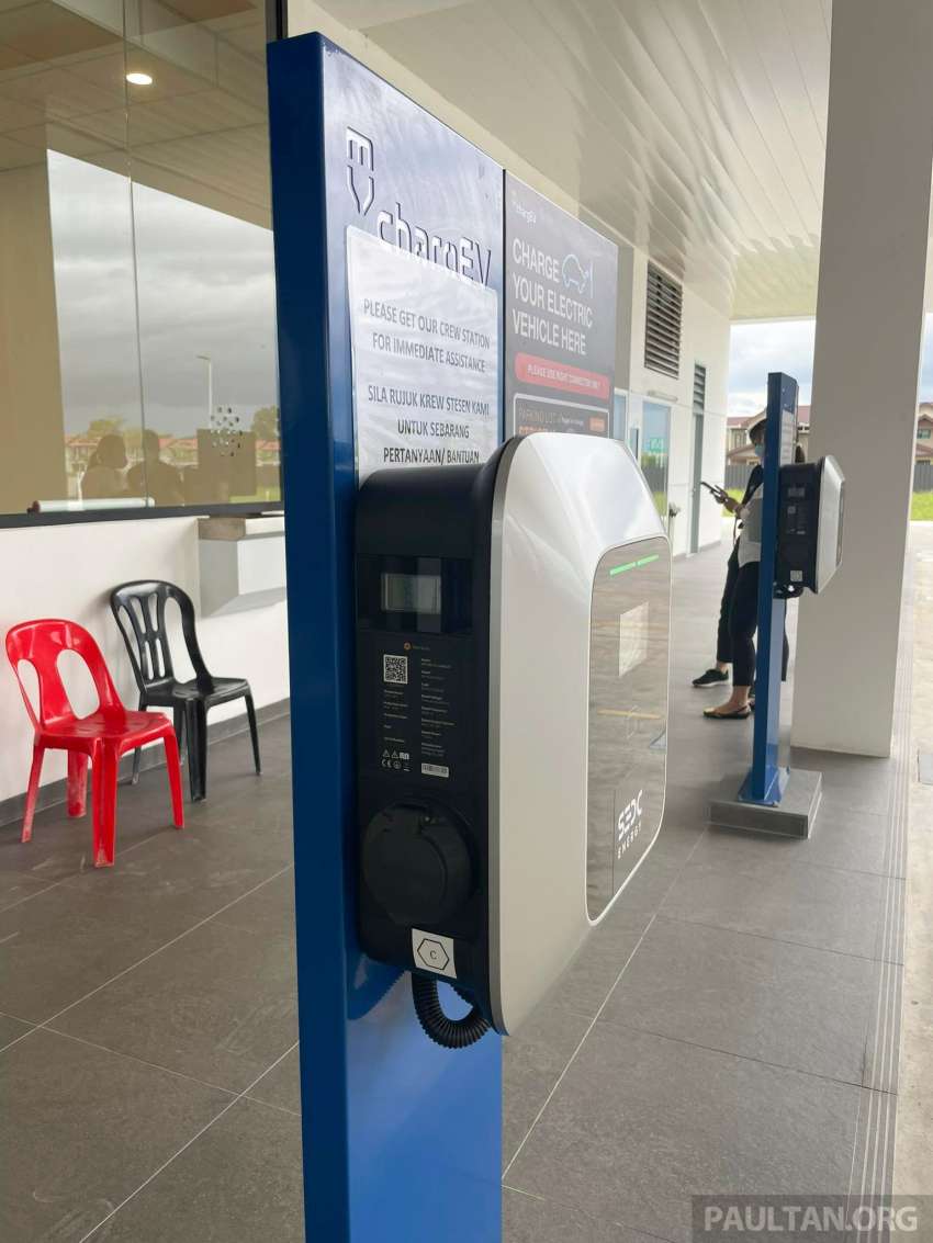 Petros multi-fuel station in Sarawak caters to vehicles powered by petrol, diesel, electricity or hydrogen 1444263