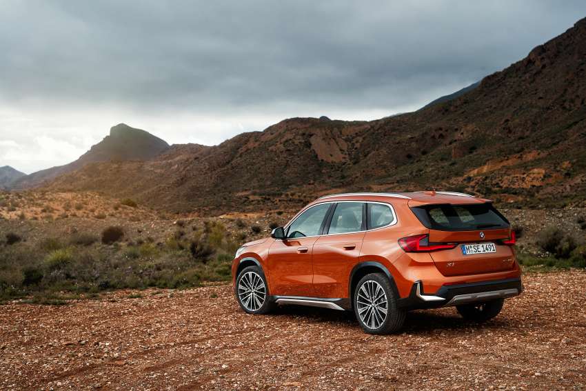 2022 BMW X1 debuts –  petrol and diesel versions; xDrive30e PHEV gets 326 hp, 477 Nm, 89 km EV range 1463011